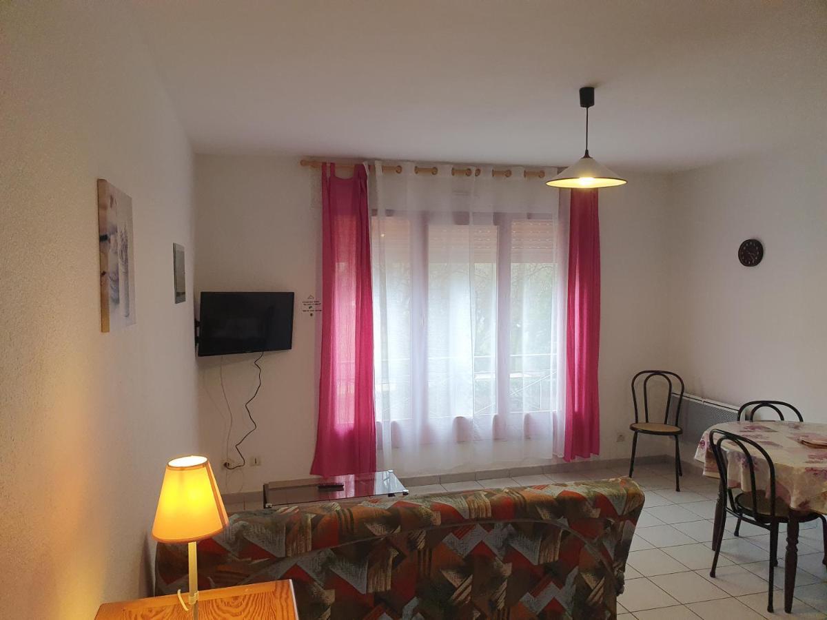 Gites Boulle Meyras Buitenkant foto