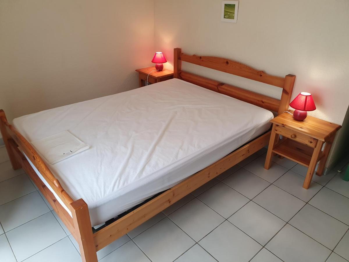 Gites Boulle Meyras Buitenkant foto