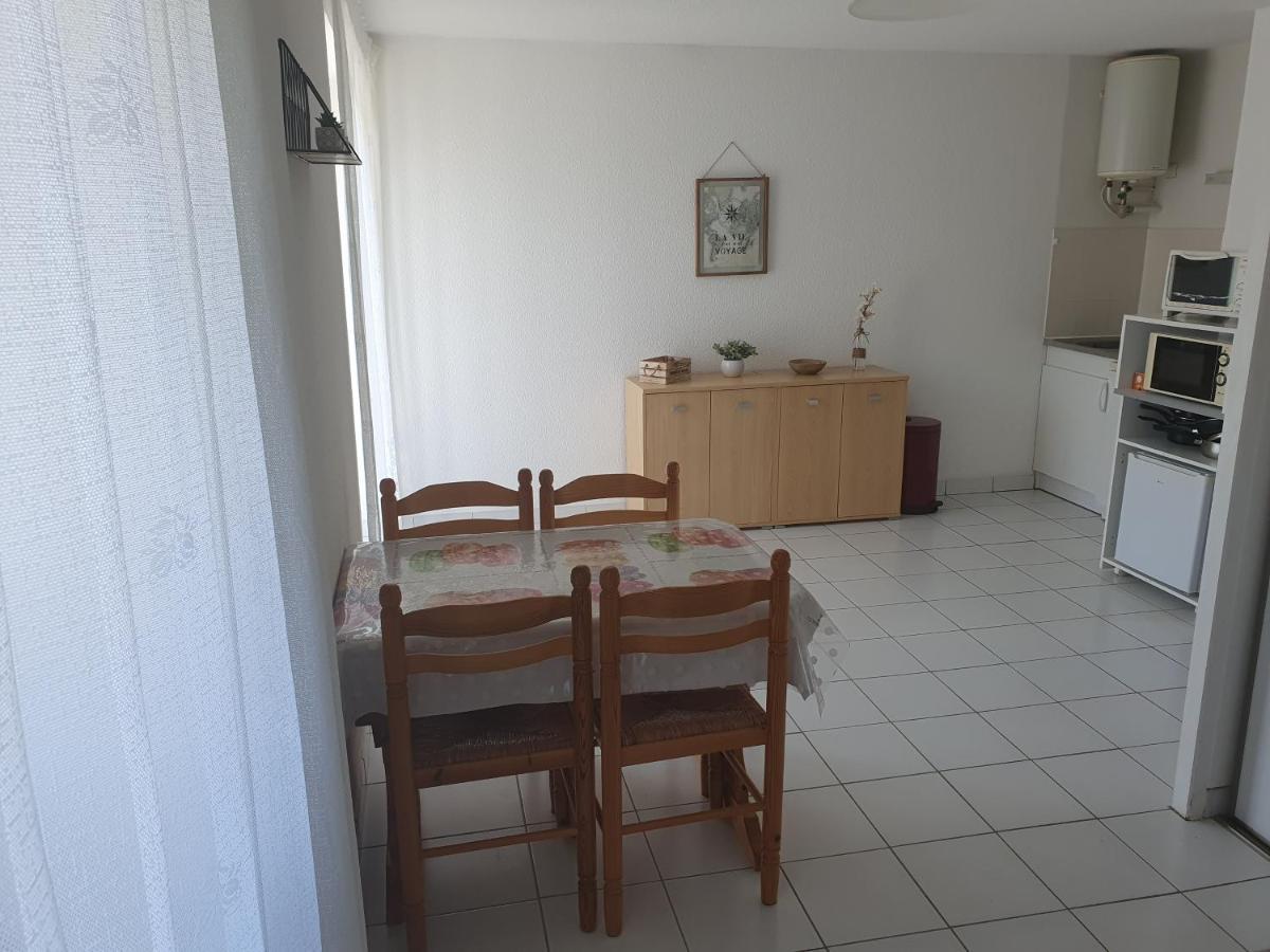 Gites Boulle Meyras Buitenkant foto
